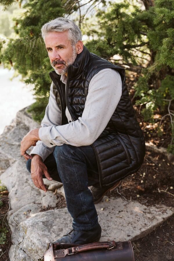 Elevate Your Mountain Style – The VogueHide Bridger Leather Down Vest | Black - Image 7